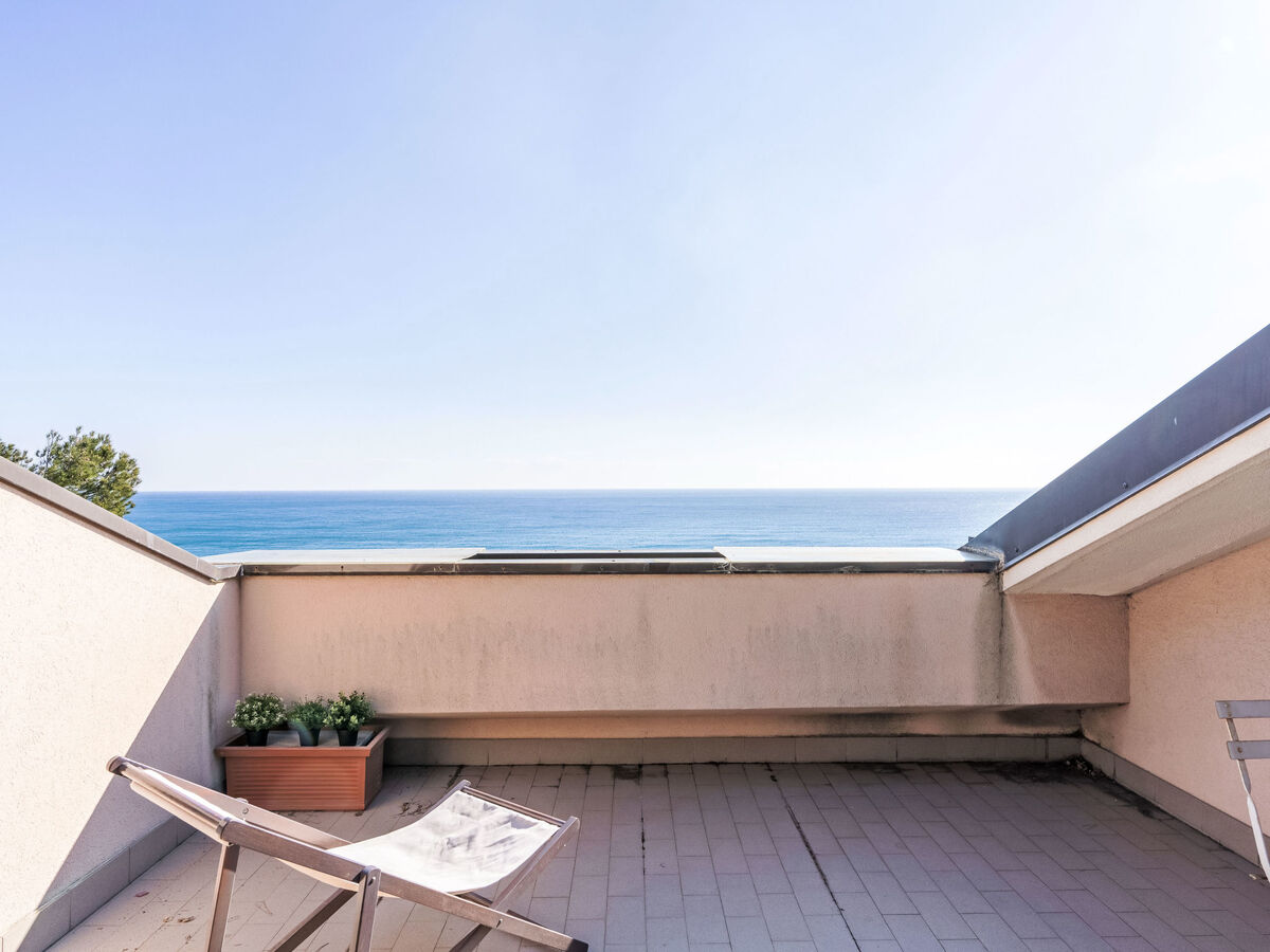 Maison Caterina à Marina di Andora, vue mer et terrasse - Photo 15