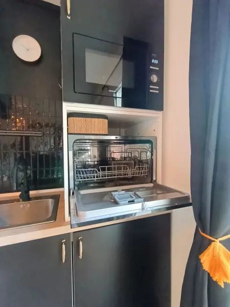 Studio climatisé 20 m² avec parking à Jonzac, près des thermes : photo 13