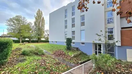 Studio climatisé 20 m² avec parking à Jonzac, près des thermes : photo 17