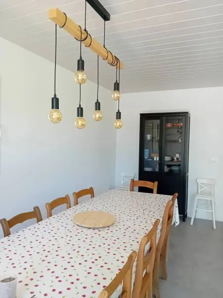 Maison familiale 100 m² avec piscine partagée à Bertric-Burée : photo 6