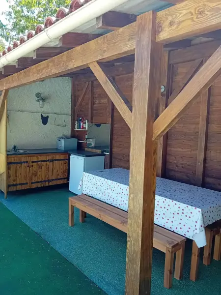 Maison familiale 100 m² avec piscine partagée à Bertric-Burée : photo 14