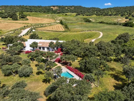 Villa La Caldera à Ronda : piscine, sauna et domaine viticole : photo 2