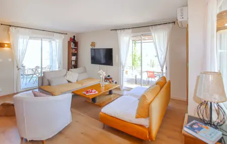Maison provençale avec piscine privée à Valvignères : photo 3