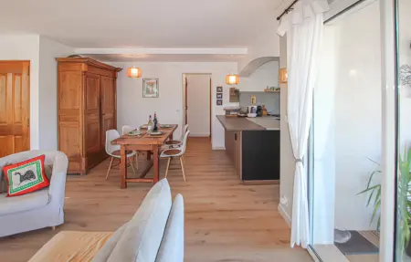 Maison provençale avec piscine privée à Valvignères : photo 14