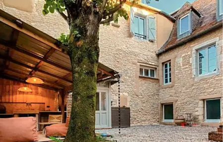 Maison en pierre à Martel, 8 personnes, terrasse couverte : photo 1