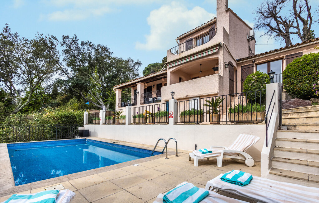 Maison 180 m² avec piscine aux Adrets, vue montagnes - Photo 1