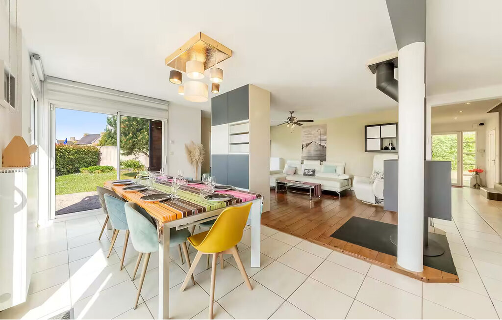 Maison 8 personnes à Saint Père Marc en Pou - Photo 4