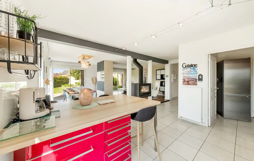 Maison 8 personnes à Saint Père Marc en Pou - Photo 13