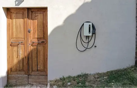 Casale Cagli, maison en pierre aux poutres apparentes : photo 23