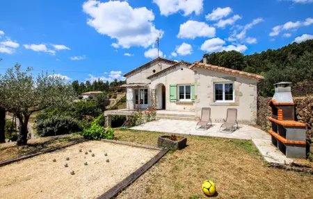 Maison 3 chambres avec terrain d'oliviers à Tauriers : photo 1