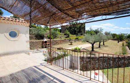 Maison 3 chambres avec terrain d'oliviers à Tauriers : photo 10