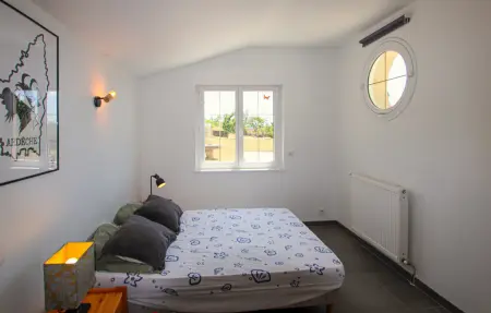Maison 3 chambres avec terrain d'oliviers à Tauriers : photo 14