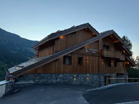 Appartement élégant vue montagnes, parking - 6 pers. : photo 7