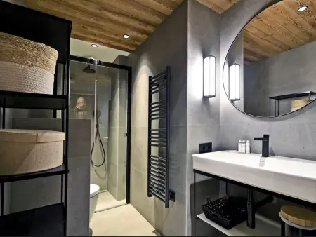 Appartement élégant vue montagnes, parking - 6 pers. : photo 16
