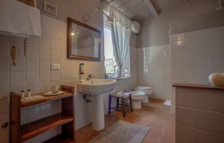 Maison 6 pers. Serra San Quirico, piscine & jardin : photo 23