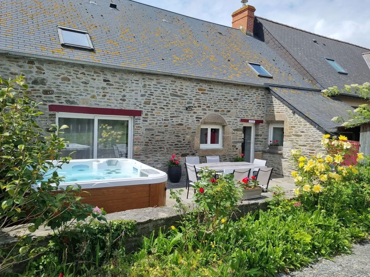 Maison confortable Pontorson 110 m² Jacuzzi, Maison 6 personnes à Pontorson - Photo 2