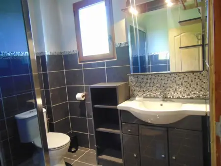 Villa avec piscine privée et vue montagne à Revest-Saint-Martin : photo 32