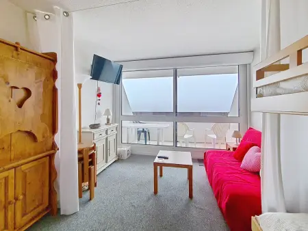Studio lumineux, balcon sud, vue montagne - 3 pers. : photo 1