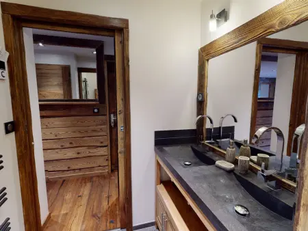 Appartement skis aux pieds à Méribel, vue montagne, 4 pers. : photo 7