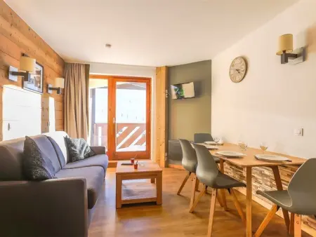 Appartement rénové vue montagne aux pieds des pistes, Val Thorens : photo 2
