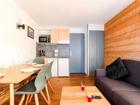 Appartement rénové vue montagne aux pieds des pistes, Val Thorens : photo 4