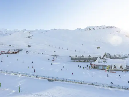 Appartement rénové vue montagne aux pieds des pistes, Val Thorens : photo 9