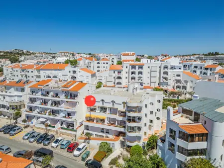 Appartement duplex, animaux admis, vue mer, Appartement 5 personnes à Albufeira : photo 2