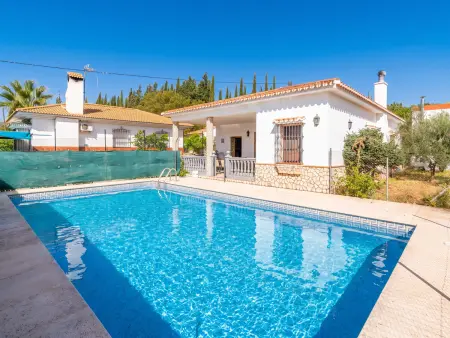 Maison rurale 160 m² piscine privée, cheminée - El Burgo : photo 2