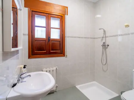 Maison rurale 160 m² piscine privée, cheminée - El Burgo : photo 32