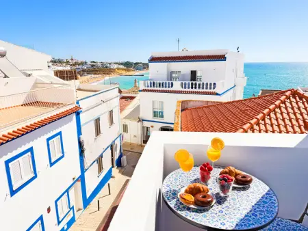 Appartement rénové avec terrasse privée, Vieille Ville d'Albufeira : photo 1