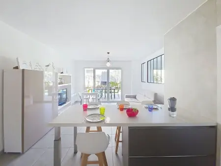 Carré Magdeleine : appartement 4 pièces à Fréjus, terrasse et jardinet : photo 7