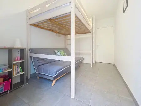 Carré Magdeleine : appartement 4 pièces à Fréjus, terrasse et jardinet : photo 18