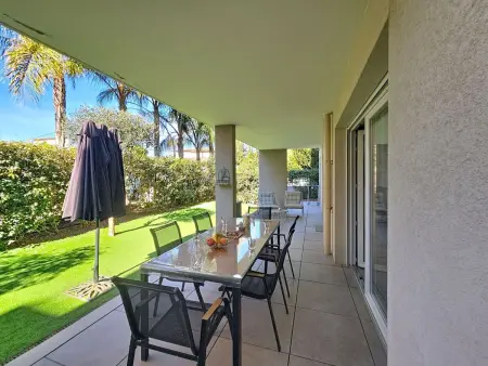 Carré Magdeleine : appartement 4 pièces à Fréjus, terrasse et jardinet : photo 23