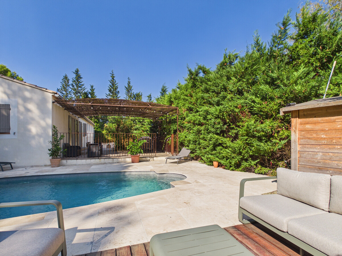 Villa provençale 135 m² : piscine au sel et terrasse - Photo 3
