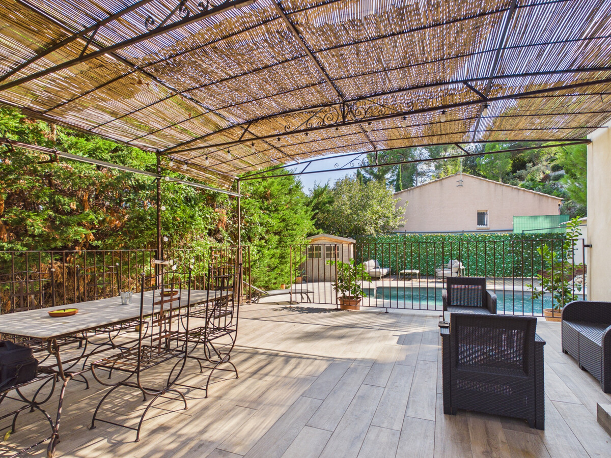 Villa provençale 135 m² : piscine au sel et terrasse - Photo 4