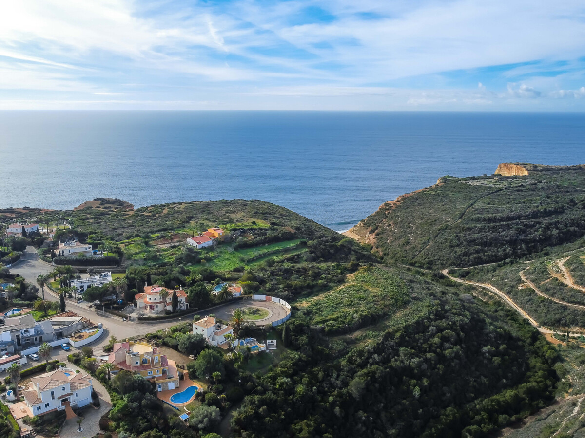 Charmante Villa avec Jardin Proche Plage et Golf à Carvoeiro - Photo 15