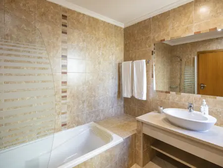 Villa Casa Jean - 4 chambres, piscine chauffée à Carvoeiro : photo 32