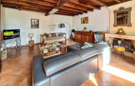 Maison rustique 6 personnes avec piscine à Francs : photo 3