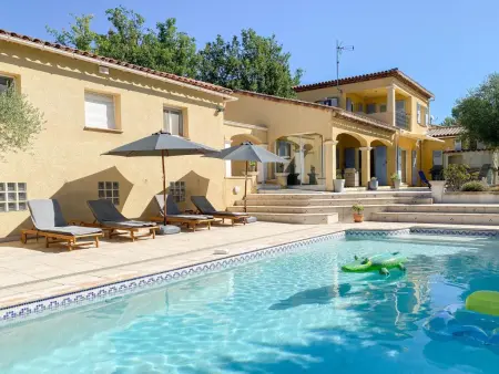 Little Cayenne, Villa au calme, piscine et proche d'une village