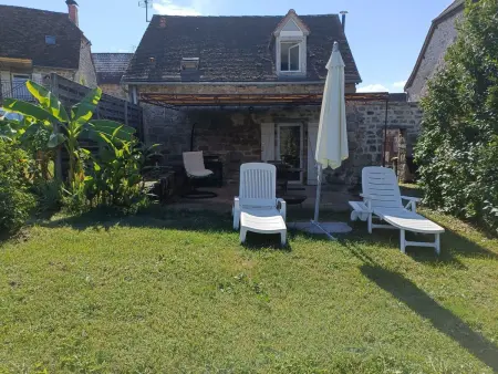 Gîte les Escures, maison 4 étoiles à Branceilles, 4 personnes : photo 1