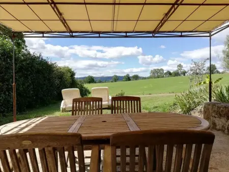 Gîte les Escures, maison 4 étoiles à Branceilles, 4 personnes : photo 2