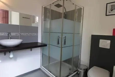 Maison avec piscine et sauna à Laviolle, 6 chambres, 15 pers. : photo 9