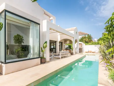 Villa moderne 370 m² piscine privée à Marbella : photo 3