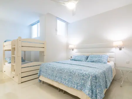 Villa moderne 370 m² piscine privée à Marbella : photo 32