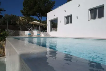 Villa moderne 3 chambres avec piscine à Santa Ponsa