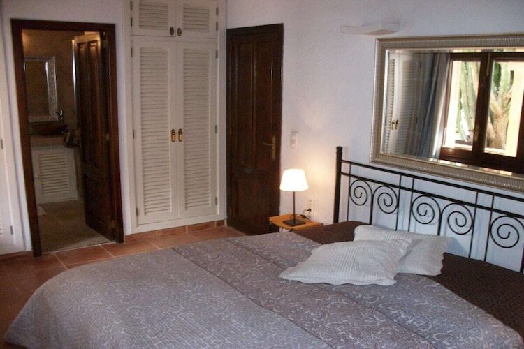 Maison face à crique privée, piscine et terrasse panoramique - Photo 17