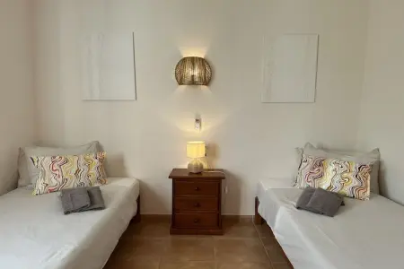 Casa Dido, appartement jardin en bord de mer à Cala Anguila : photo 21