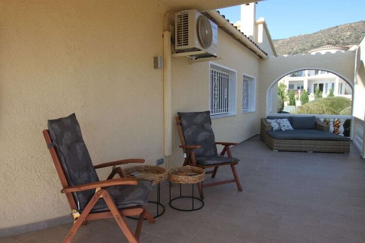 Villa récemment rénovée avec piscine et vue mer - Photo 7