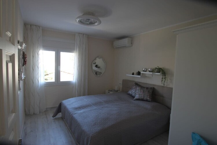 Villa récemment rénovée avec piscine et vue mer - Photo 20