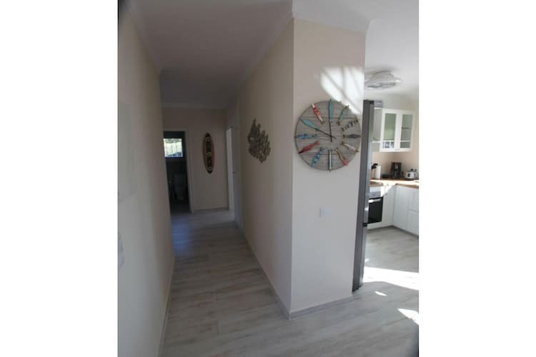 Villa récemment rénovée avec piscine et vue mer - Photo 29